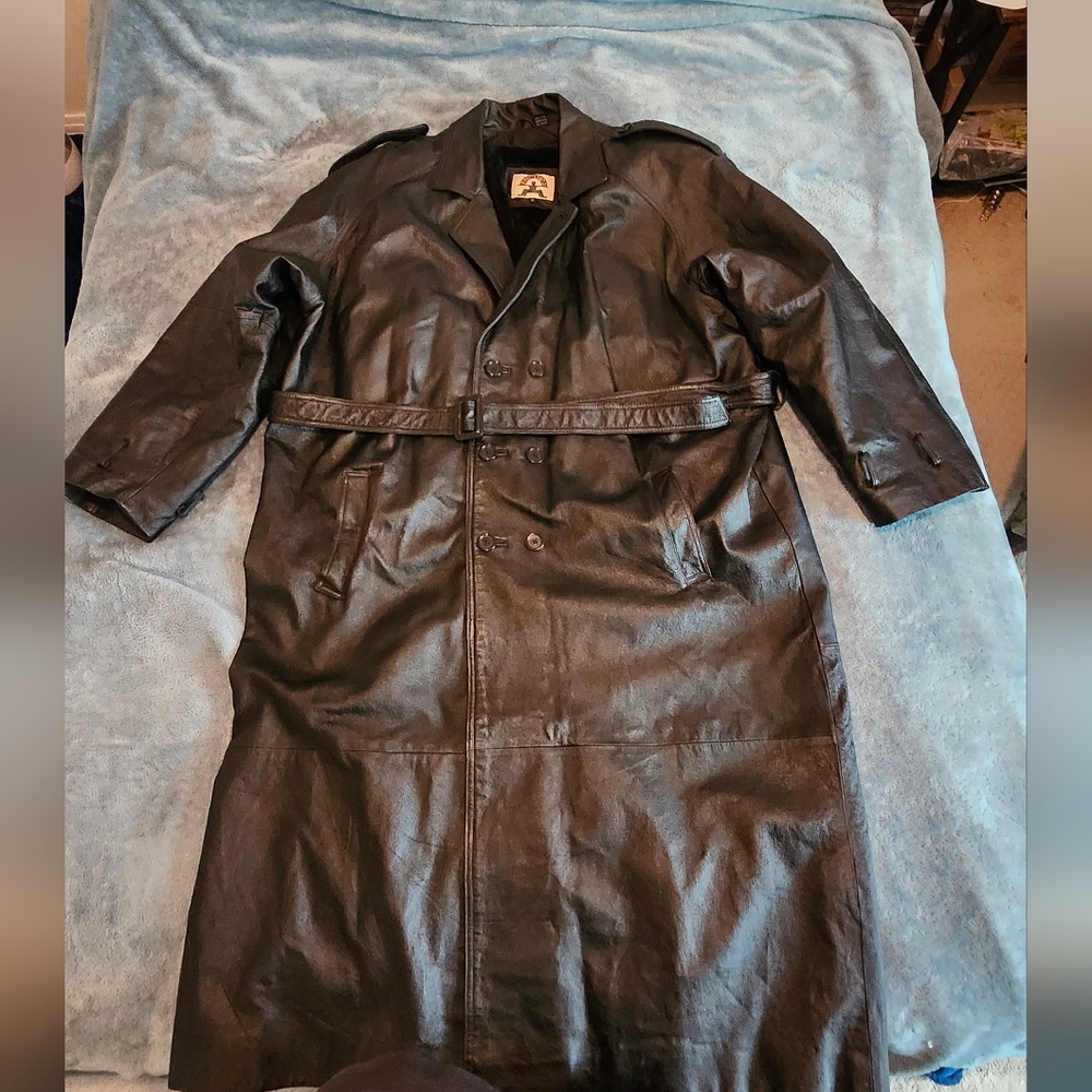Men's Phase 2 Full Length Leather Trench Coat with Removable Liner in Size 3X